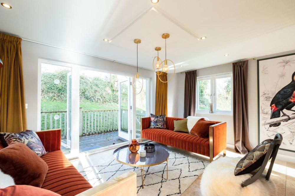 Luxurious 4 Bedroom New England Style - Trewhiddle V5 *