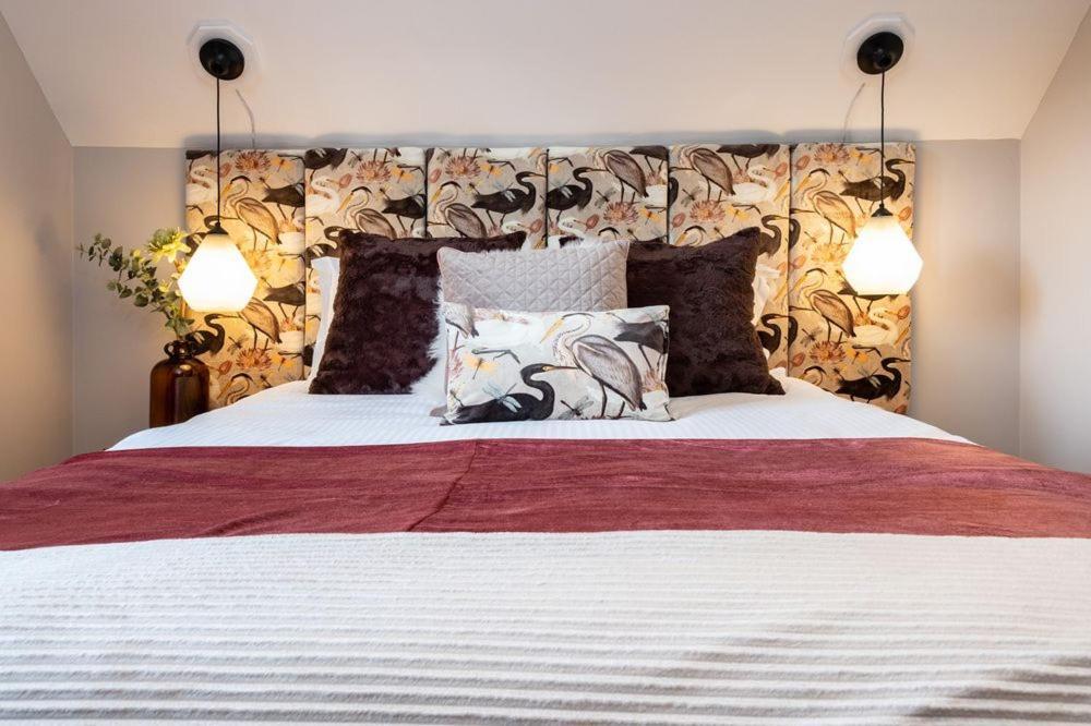 Luxurious 4 Bedroom New England Style - Trewhiddle V5 Holiday home *